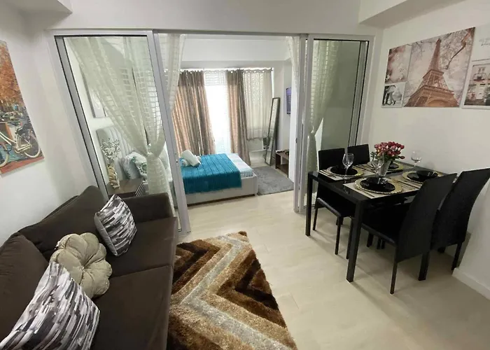 In Paranaque Homes Azure Guest house 3*