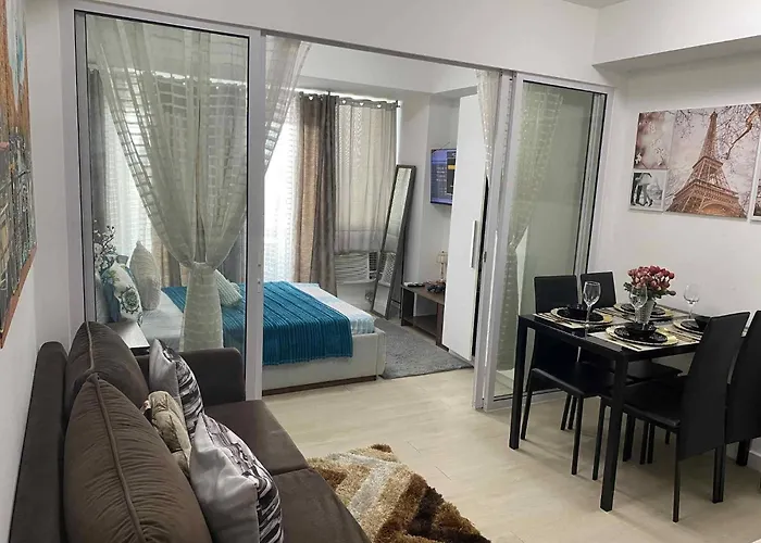 In Paranaque Homes Azure 3*