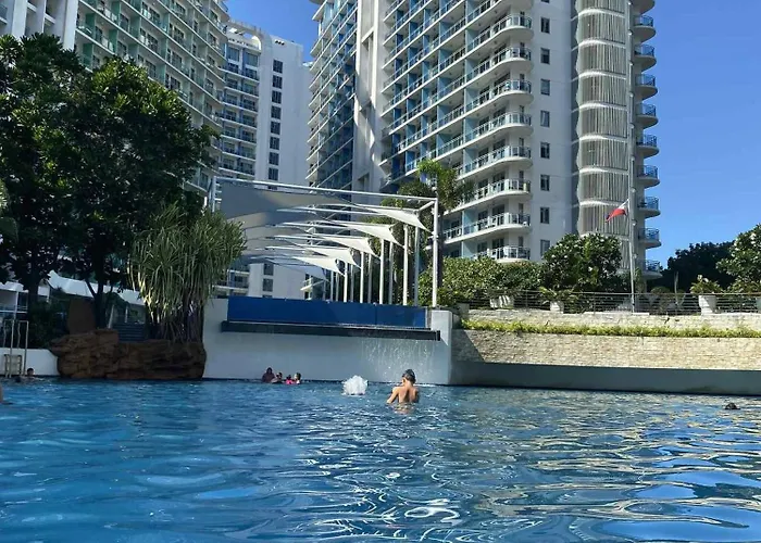 In Paranaque Homes Azure 3* Manila